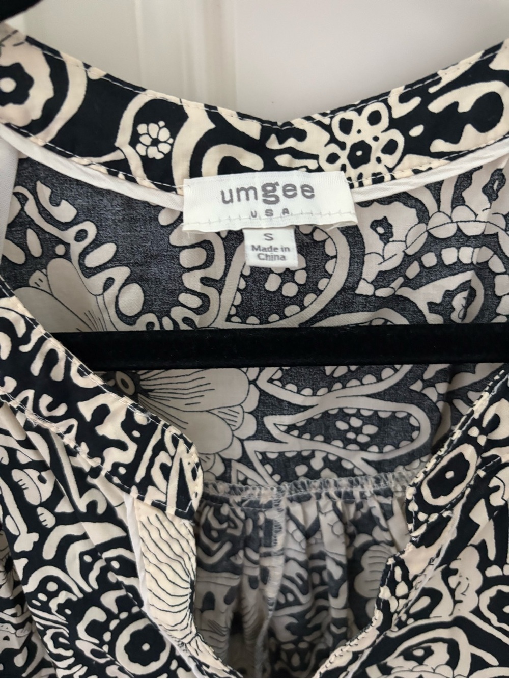 Umgee Black and Cream Floral Paisley Mini Cotton Dress Size Small - Picture 3 of 7